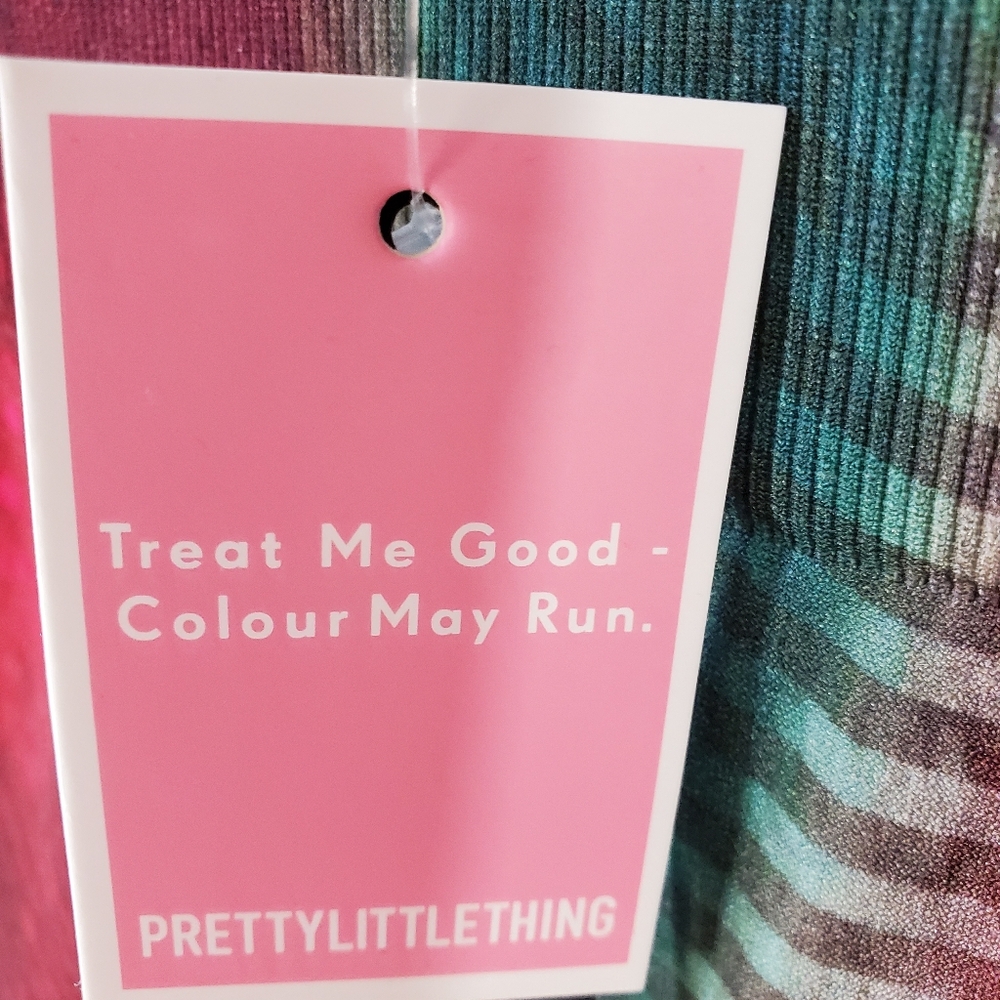 PrettyLittleThing Multi Color Pattern Mini Skirt Size Medium - Picture 6 of 9